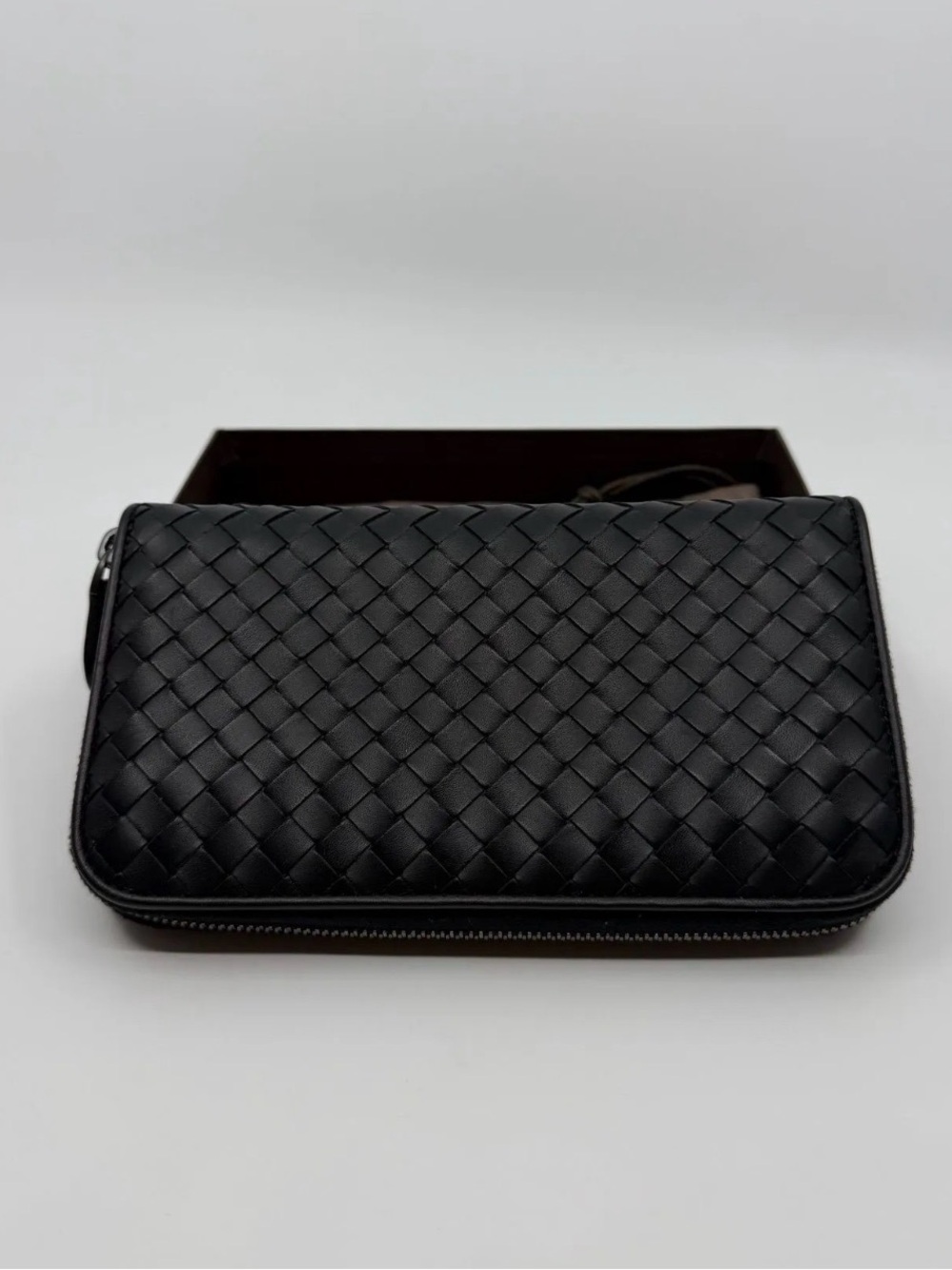 Bottega Veneta Intrecciato Zip-Around Wallet 100% Lambskin Grey Thunder